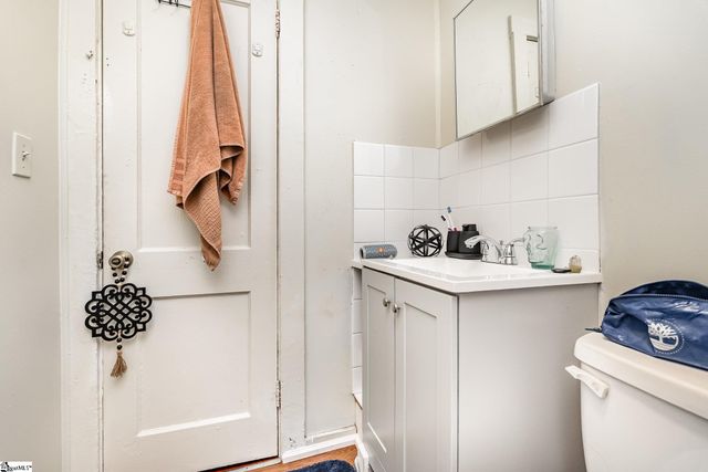 17 Bridwell Avenue, Greenville, SC 29607