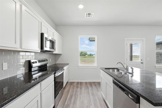 1020 Prairie Drive, Tuttle, OK 73089