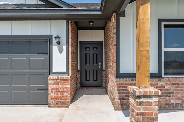 1020 Prairie Drive, Tuttle, OK 73089