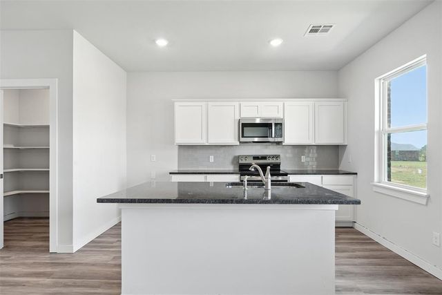 1020 Prairie Drive, Tuttle, OK 73089