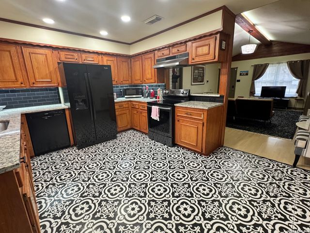 1134 Peach Tree, New Braunfels, TX 78132