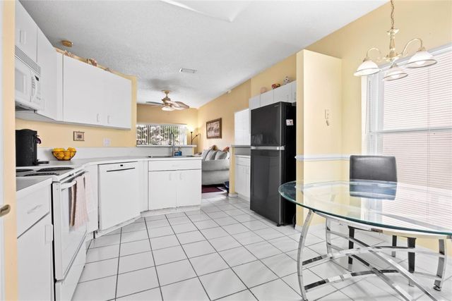 6264 NW 38th Drive, Coral Springs, FL 33067