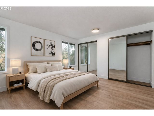 11990 Sw CORBY Dr 2, Portland, OR 97225