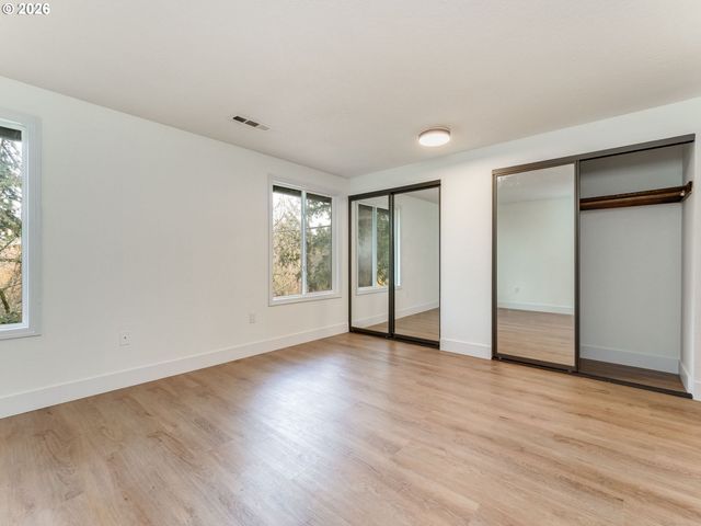 11990 Sw CORBY Dr 2, Portland, OR 97225