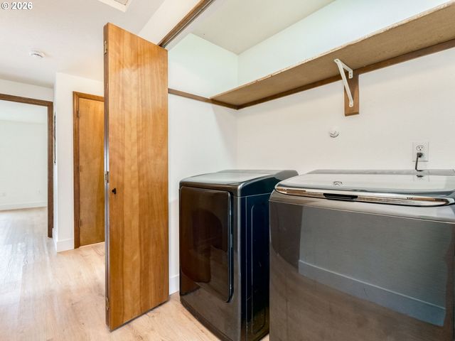 11990 Sw CORBY Dr 2, Portland, OR 97225