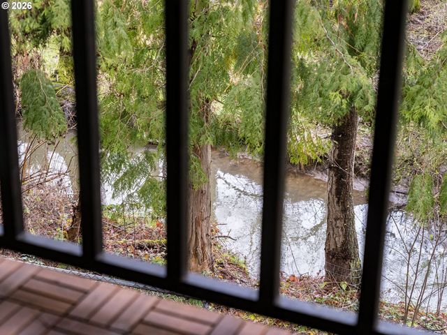 11990 Sw CORBY Dr 2, Portland, OR 97225