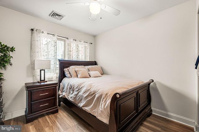 213 ROXBOROUGH AVE, Philadelphia, PA 19128