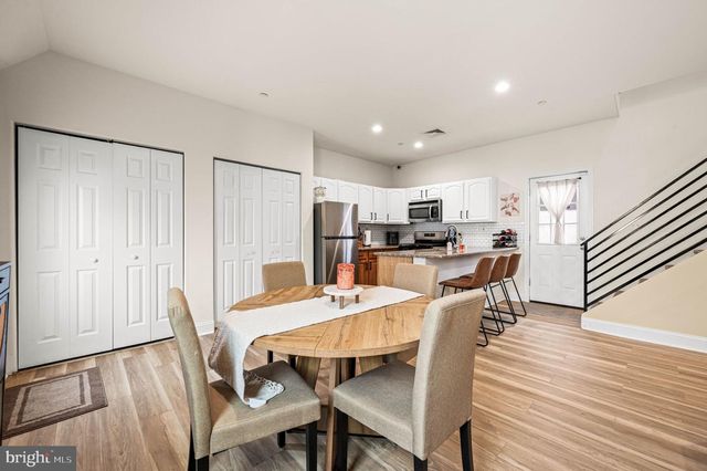 213 ROXBOROUGH AVE, Philadelphia, PA 19128