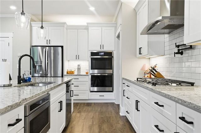 222 Autumn Brook Drive, Canton, GA 30115