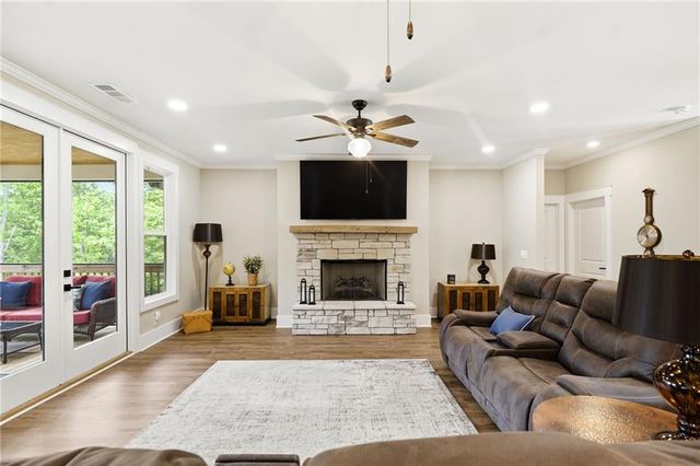 222 Autumn Brook Drive, Canton, GA 30115