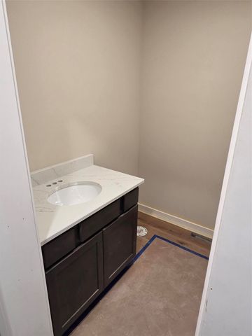 3319 Center Court, Robins, IA 52328