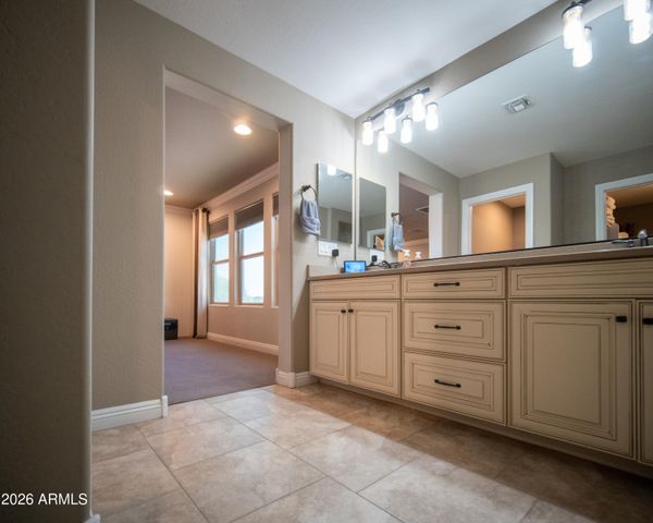 1127 W ANGUS Road, San Tan Valley, AZ 85143