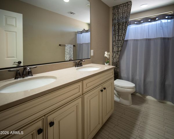 1127 W ANGUS Road, San Tan Valley, AZ 85143