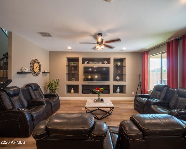 1127 W ANGUS Road, San Tan Valley, AZ 85143