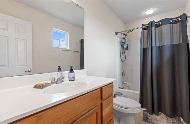 2230 Blazing Star Drive, Tipp City, OH 45371