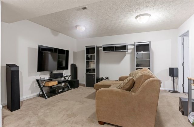 2230 Blazing Star Drive, Tipp City, OH 45371