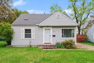 1705 Roseland Avenue, Kalamazoo, MI 49001
