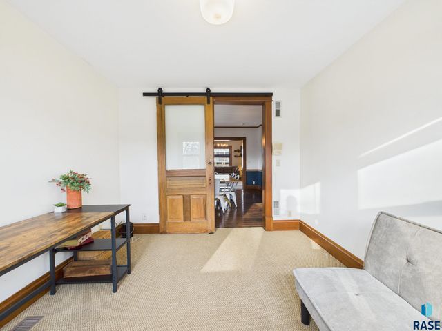 1120 S Center Ave Avenue, Sioux Falls, SD 57105