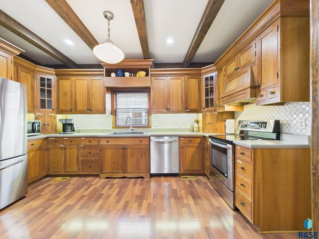 1120 S Center Ave Avenue, Sioux Falls, SD 57105