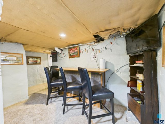 1120 S Center Ave Avenue, Sioux Falls, SD 57105