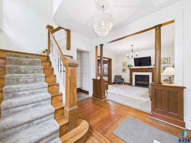 1120 S Center Ave Avenue, Sioux Falls, SD 57105