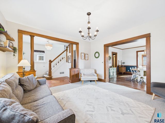 1120 S Center Ave Avenue, Sioux Falls, SD 57105