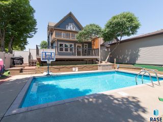 1120 S Center Ave Avenue, Sioux Falls, SD 57105