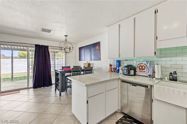 6992 Quarry Drive, Las Vegas, NV 89147
