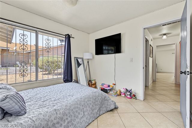 6992 Quarry Drive, Las Vegas, NV 89147
