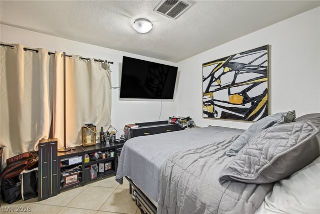 6992 Quarry Drive, Las Vegas, NV 89147