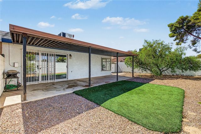 6992 Quarry Drive, Las Vegas, NV 89147