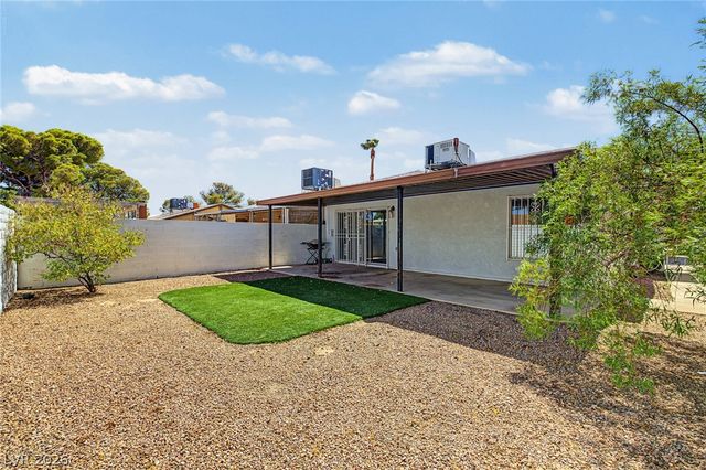 6992 Quarry Drive, Las Vegas, NV 89147