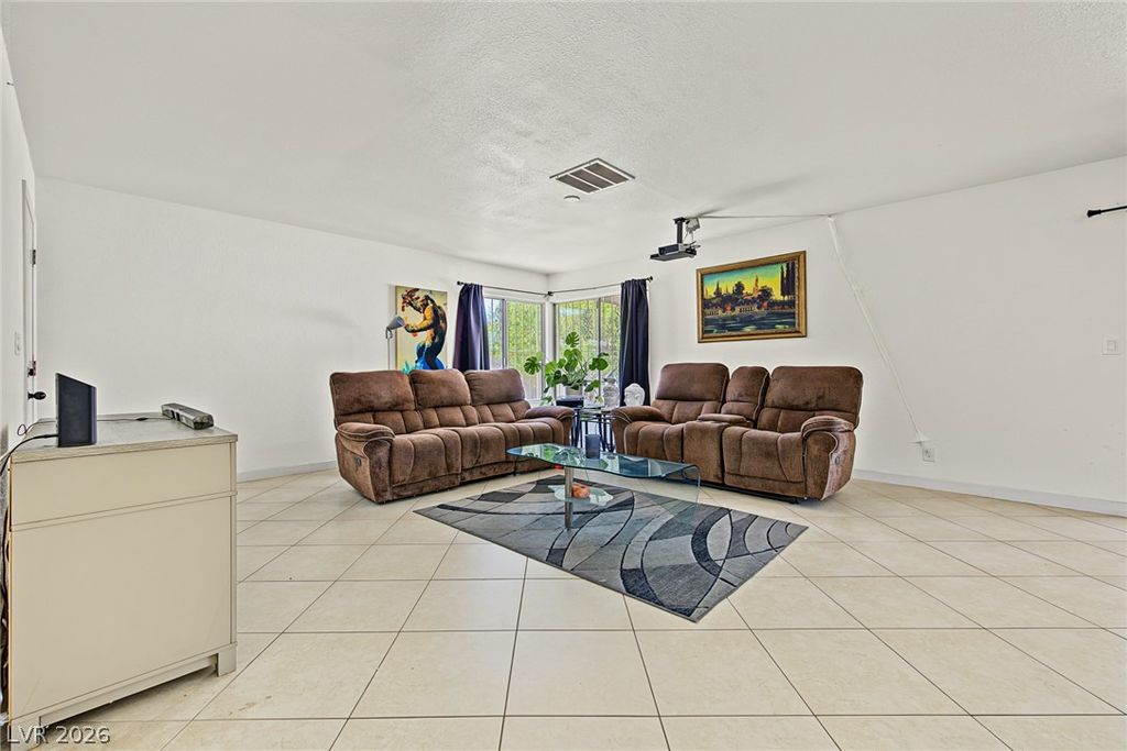 6992 Quarry Drive, Las Vegas, NV 89147 — photo 3