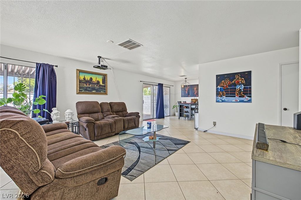 6992 Quarry Drive, Las Vegas, NV 89147 — photo 5