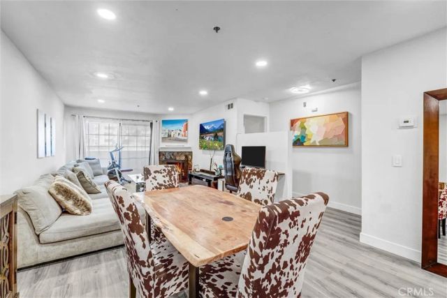 6545 Reseda Boulevard 6, Reseda, CA 91335