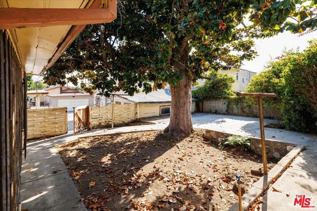 1621 Mohawk Street, Los Angeles, CA 90026