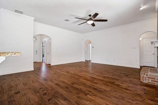 223 Carriage Drive, Willow Park, TX 76087