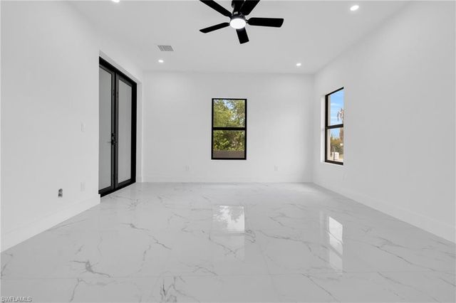3307 17th ST, Lehigh Acres, FL 33972