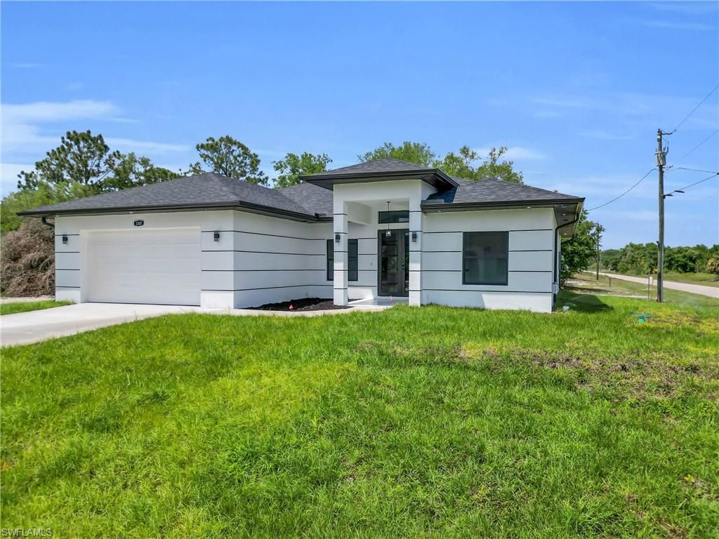 3307 17th ST, Lehigh Acres, FL 33972