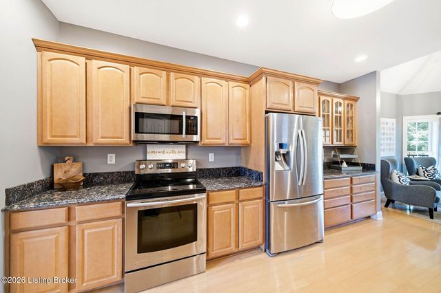 3907 Oakleigh Meadow Pl, Louisville, KY 40245