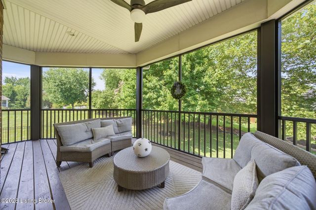 3907 Oakleigh Meadow Pl, Louisville, KY 40245