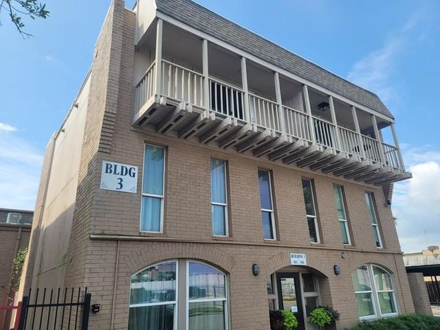 215 Post Office Street 302, Galveston, TX 77550