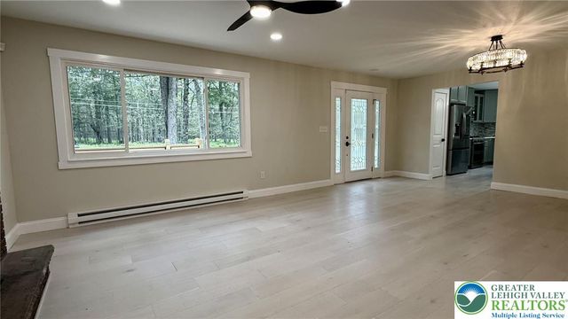 1003 Teakwood Drive, Newfoundland, PA 18445
