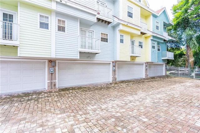 827 GROVE STREET N, St Petersburg, FL 33701