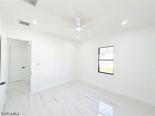 1126 Crestwood ST E, Lehigh Acres, FL 33974