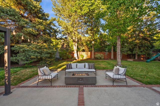 2321 E WRENHAVEN LN, Salt Lake City, UT 84121