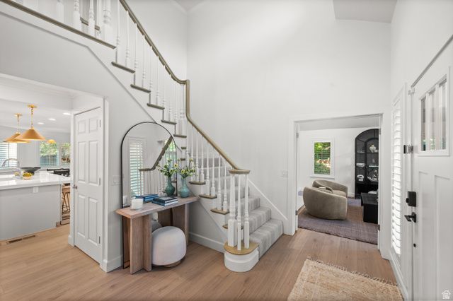 2321 E WRENHAVEN LN, Salt Lake City, UT 84121