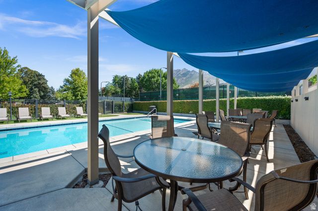 2321 E WRENHAVEN LN, Salt Lake City, UT 84121