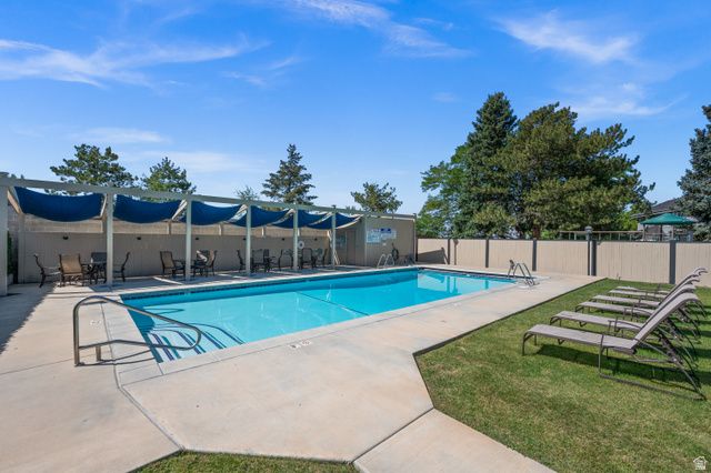 2321 E WRENHAVEN LN, Salt Lake City, UT 84121