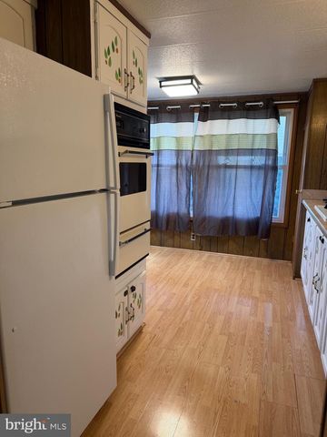 3413 IRIS AVE, Feasterville Trevose, PA 19053